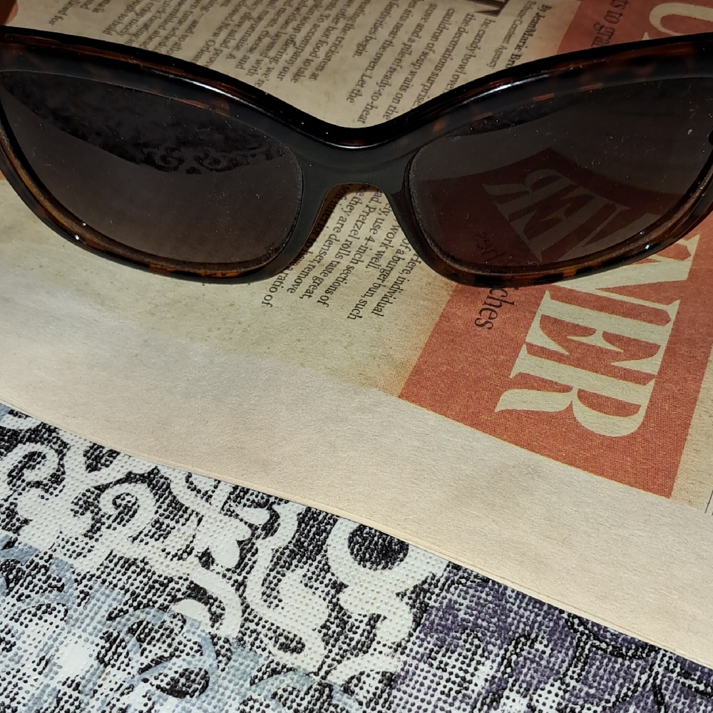 Guess Tortoise Shell Sunglasses - image 1